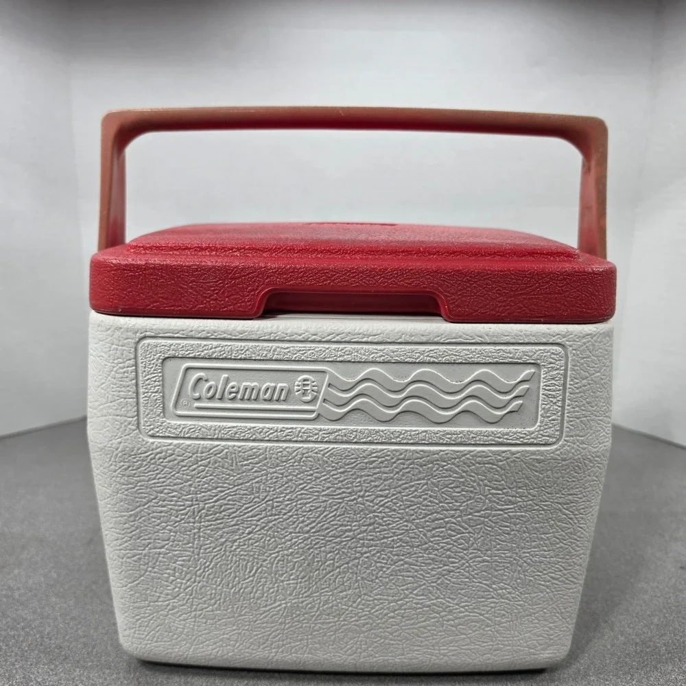 Coleman 5272 Personal Cooler Red White Small Good Vintage Flip Lid Cup Holders
